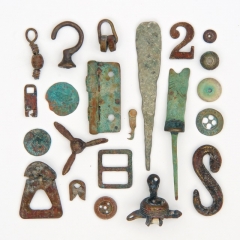 Beach-found metal, mainly 1900s