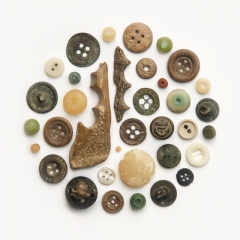 Buttons & beads, 17th-21st century